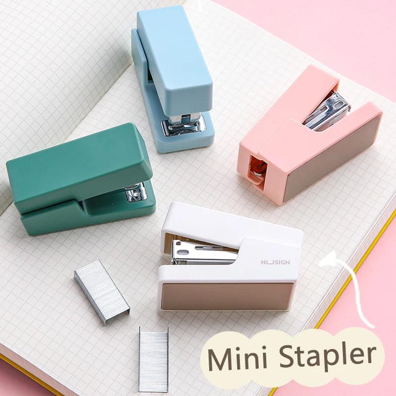 DELI Mini Stapler Set